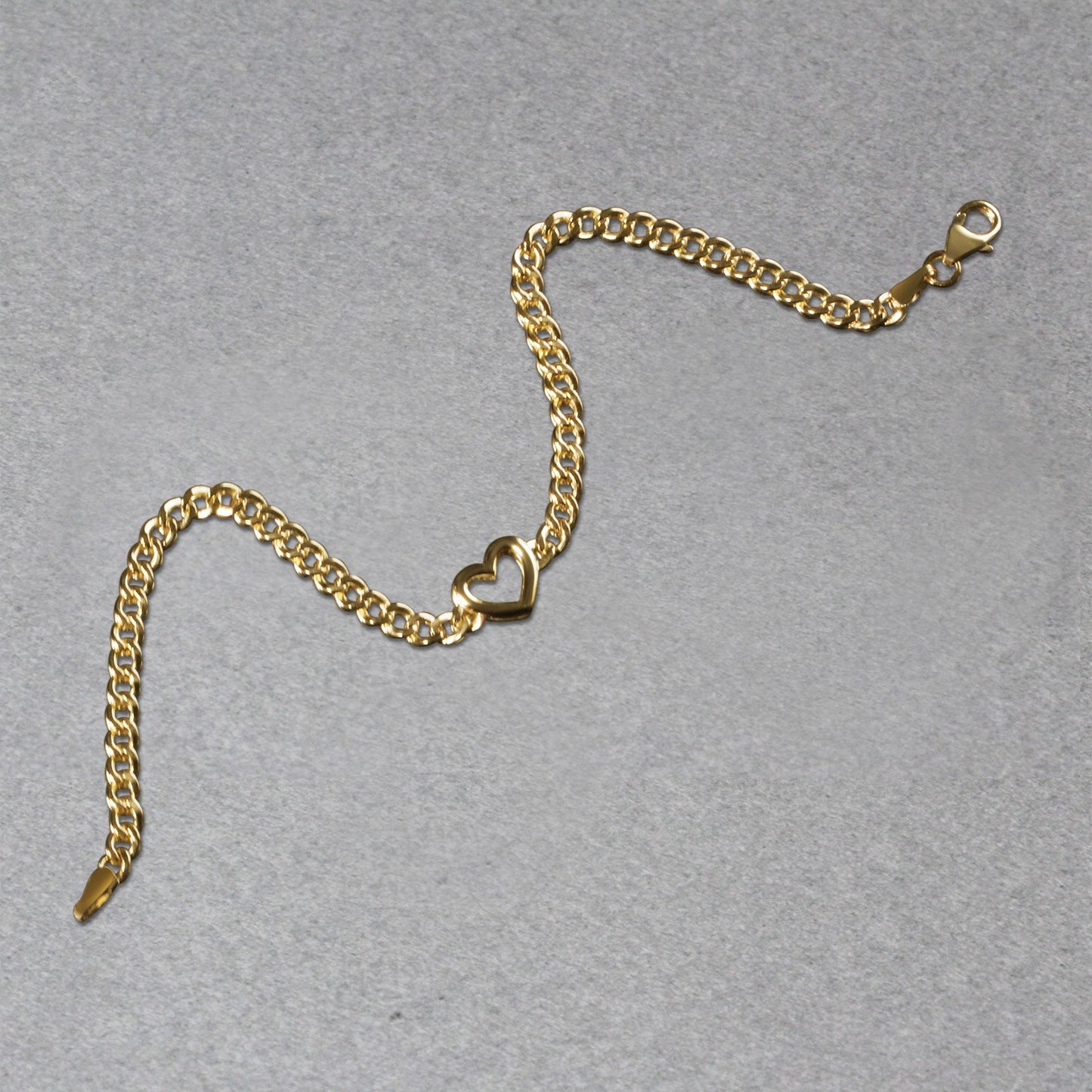 14k Yellow Gold 7 inch Curb Chain Bracelet with Heart